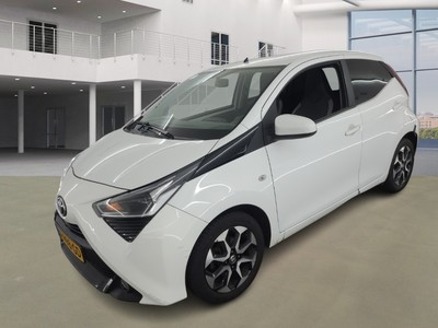 Toyota Aygo 0.9 1.0 VVT-I X-JOY, 2021