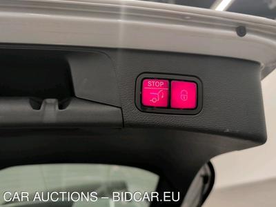 Mercedes-Benz C-CLASS 2.0 C 300 4MATIC AUTO 4WD