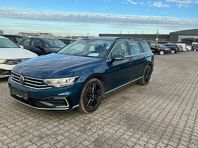 Volkswagen PASSAT 1.4 TSI GTE PLUG-IN HYBRID VARIANT DSG UA!
