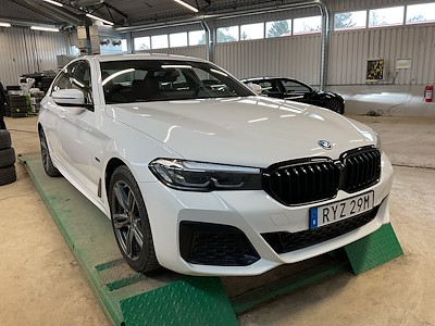BMW Series 5 530e 292hk xDrive M Sport Connected Edition Drag