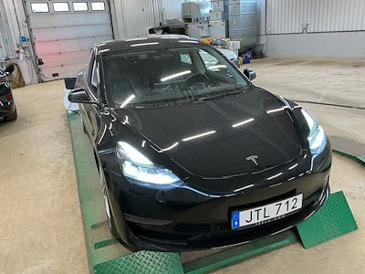 Tesla Model 3 Long Range 440hk AWD Lader