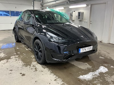 Tesla Model Y Standard Range RWD 299hk