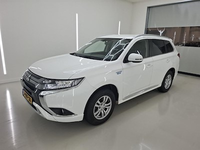 Mitsubishi Outlander PHEV Pure 5d