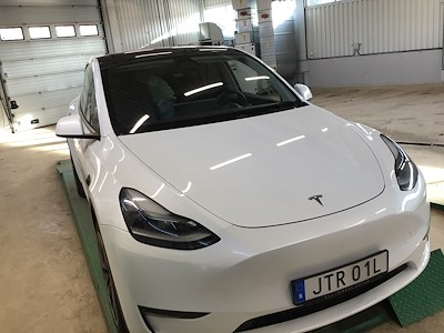 Tesla Model Y Long Range 514hk AWD Lader Drag
