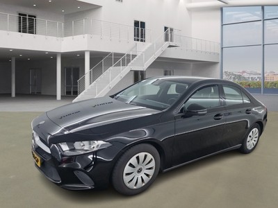 Mercedes-Benz A-KLASSE 1.3 180, 2022