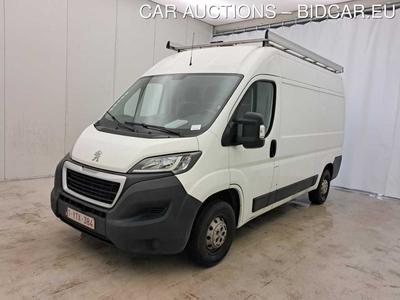 Peugeot Boxer Premium FT335 L2H2 2.2BlueHDi 120pk/cv, 2020