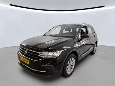 Volkswagen Tiguan 1.4 1.5 TSI 130PK LIFE BUSINESS MULTIMEDIA WINTER, 2022