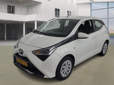 Toyota Aygo 0.9 1.0 VVT-I X-PLAY, 2020