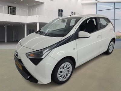 Toyota Aygo 0.9 1.0 VVT-I X-PLAY, 2019