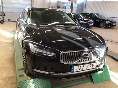 Volvo V90 Recharge T6 350hk AWD Core Edition Drag