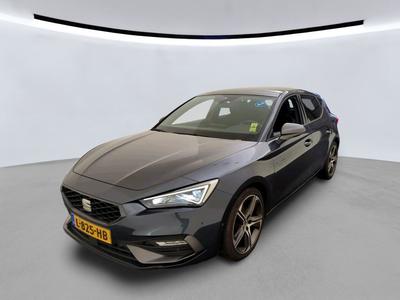 Seat Leon 0.9 1.0 TSI 110PK FR BUSINESS INTENSE TECH WINTER BEATS GLAZEN DAK, 2021
