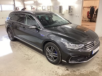 Volkswagen Passat GTE 218hk Plug-In DSG Komfortstolar Varmare