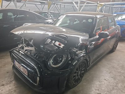 MINI 5 door 1.5 COOPER AUTO