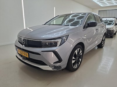 Opel Grandland 1.2 Turbo S&amp;S 96kW Bus. Elegance