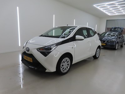 Toyota Aygo 1.0 VVT-i x-play 5d APL