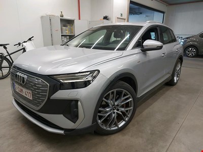 Audi Q4 AUD Q4 ETRON 40 SLine 204PK Pack Platinum With Heated Seats &amp; Comfort Pack &amp; Matrix LED &amp; Assistance Tour Plus &amp; 21 Inch Alloy E