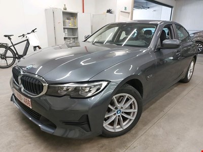 BMW 3 BMW 3 BERLINE?320e 204PK Business Edition With Vernasca Heated Sport Seats &amp; Driving Assistant Pack HYBRID