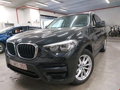 BMW X3 sDrive18dA 136PK Pack Corporate With Heated Seats &amp; Parking Assistant Pack &amp; Pano Roof