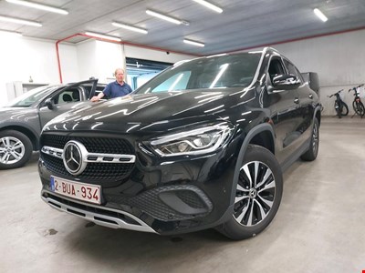 Mercedes-Benz GLA MER 250e 218PK DCT Business Solution &amp; Driver Assistance Pack &amp; Smartphone Integration HYBRID