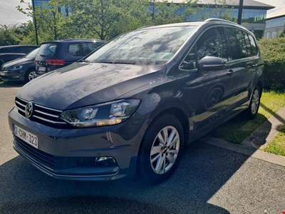 Volkswagen TOURAN VW TOURAN TDi 122PK Highline Pack Business &amp; Nav Discover Media &amp; Side Assist &amp; Two Individual Rear Seats &amp; Park Assist &amp; Rear C