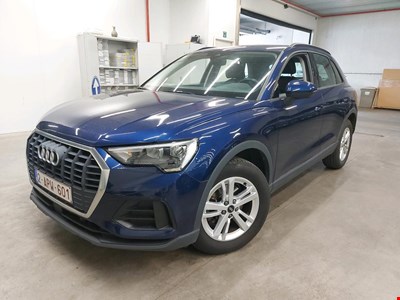 Audi Q3 AUD Q3 35 TDI 150PK STronic Business Edition Pack Business Plus With Heated Seats &amp; Cruise Control &amp; Comfort Key &amp; Rear Camera