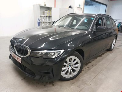 BMW 3 touring 316dA 122PK Business Edition Advantage With Sport Seats &amp; PDC Front &amp; Rear