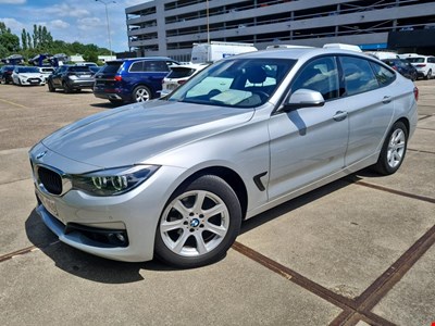 BMW 3 gran turismo 318d 136PK Business Edition Advantage With Climatic &amp; Navigation &amp; PDC Front &amp; Rear