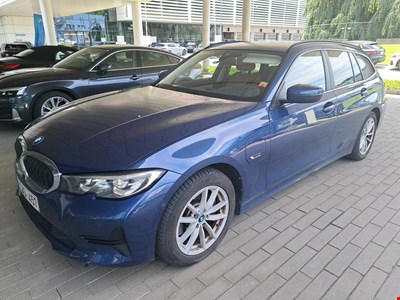 BMW Series 3 BMW 3 TOURING 320e 204PK Business Edition Pack Business Plus With Heated Sport Seats &amp; Heated Steering Wheel &amp; Towing Hook HYBRI