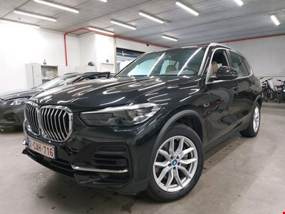 BMW X5 xDrive45e 320PK With Climatic &amp; Navigation &amp; Canberra Beige Sensatec &amp; Park Sensors Front &amp; Rear HYBRID