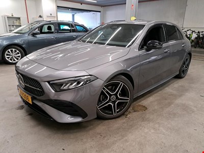 Mercedes-Benz A MER A 180 136PK AMG Line With Smartphone Integration &amp; Night Pack PETROL