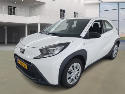 Toyota Aygo x 0.9 1.0 VVT-I MT PLAY, 2023