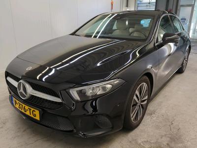Mercedes-Benz A180 1.3 100kW Business Solution Luxury DCT, 2022