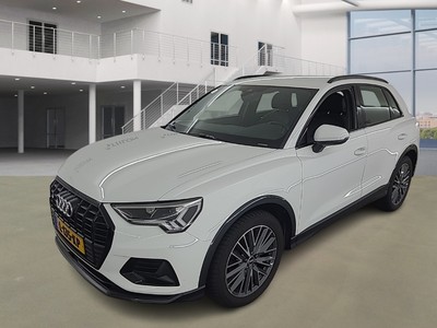 Audi Q3 1.4 35 TFSI BUSINESS EDITION, 2021