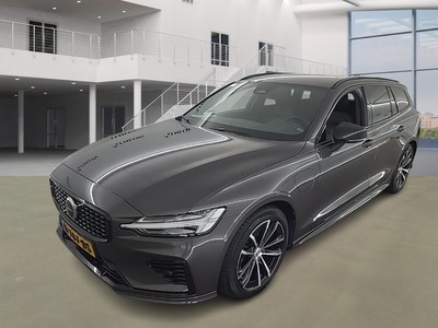 Volvo V60 1.9 2.0 T6 PLUG-IN HYBRID AWD PLUS DARK, 2022