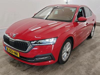 Skoda Octavia 0.9 1.0 E-TSI BUSINESS EDITION PLUS, 2021
