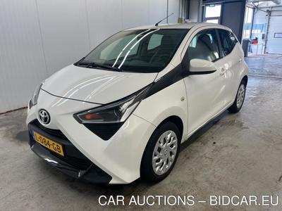 Toyota Aygo 1.0 VVT-i 53kW X-Play X-shift, 2021