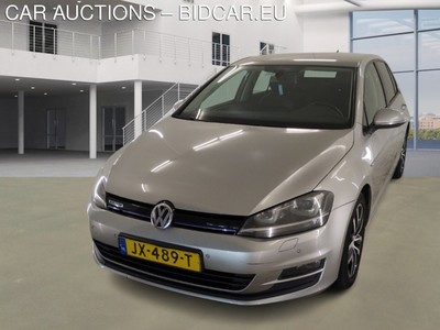 Volkswagen Golf 0.9 1.0 TSI CONNECTED SERIES, 2016
