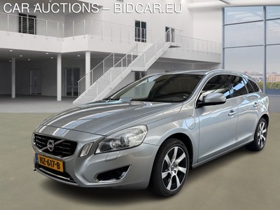 Volvo V60 2.4 2.4 D6 AWD PLUG-IN HYBRID PURE LIMITED, 2013