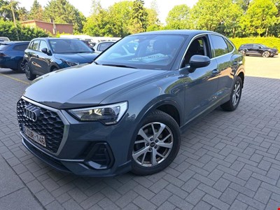 Audi Q3 AUD Q3 SB 35 TDI 150PK STronic Business Edition Attraction & Heated Seats & Adaptive Cruise & Comfort Key & APS Front & Rear & R