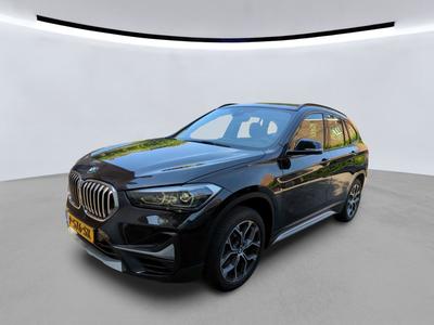 BMW X1 1.9 SDRIVE20I 178PK AUT ORANGE EDITION SPORTSTOELEN TREKHAAK, 2022