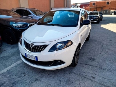 Lancia Ypsilon 1.0 FireFly 70cv S&amp;S Hybrid GOLD, 2022