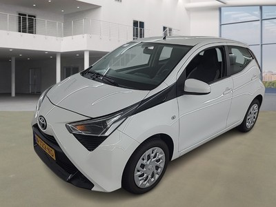 Toyota Aygo 0.9 1.0 VVT-I X-PLAY, 2022