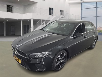 Mercedes-Benz A-KLASSE 1.3 180 LUXURY LINE, 2023