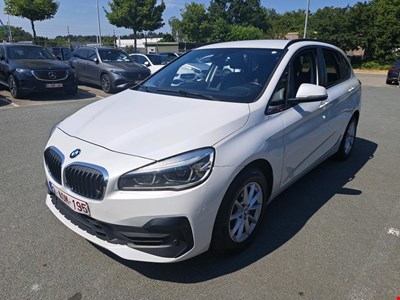 BMW 2 active tourer 216dA 116PK Advantage Pack Business &amp; Cruise Control &amp; Heated Steering Wheel &amp; PDC