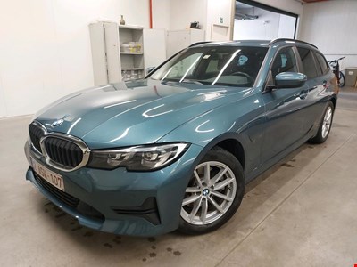 BMW 3 touring 320e 204PK Business Edition With Heated Seats & Parking Assistant Pack HYBRID