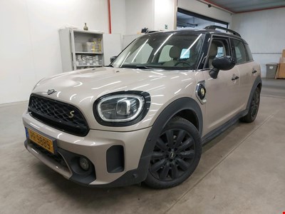 MINI Countryman MIN COUNTRYMAN Cooper S E ALL4 AT 220PK Classic Trim &amp; Chester LEather &amp; Maximized Pack HYBRID