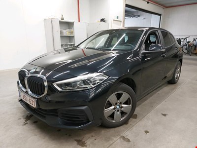 BMW 1 BMW 1 HATCH 118iA 136PK Advantage Pack Business &amp; Comfort Access &amp; Parking Assistant Pack PETROL