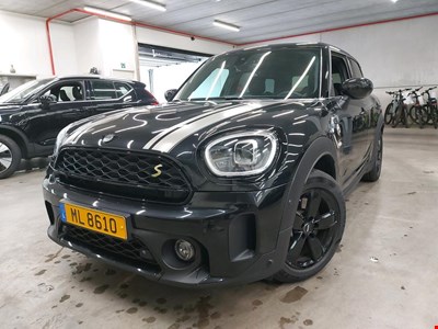 MINI Countryman MIN COUNTRYMAN COOPER S E ALL4 AT 220PK Classic Trim Pack Maximized With Mem Nappa Leather Sport Seats &amp; Visibility Pack &amp; Pano