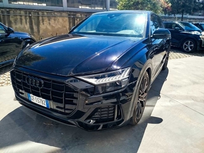 Audi Q8 50 TDI 210kW quattro tip. Sport, 2021