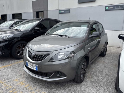 Lancia Ypsilon 1.0 FireFly 70cv Hybrid Platino, 2024